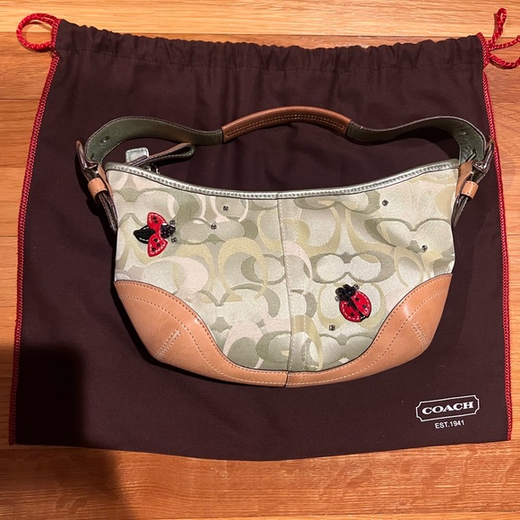 Rare ladybug lime green Coach Women's hobo Bag - Picture 4 of 8